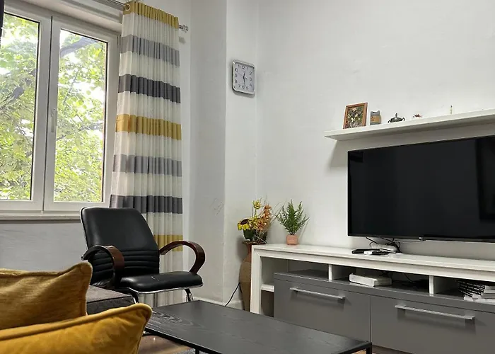 Kelly's Cozy Hideaway - *