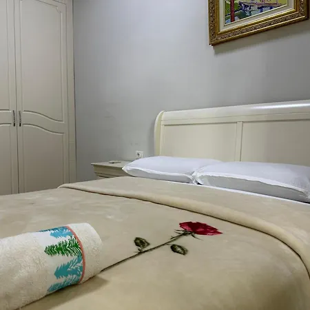 Appartement Kelly's Cozy Hideaway - Tirana