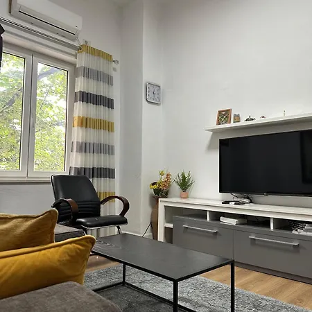 Kelly's Cozy Hideaway - *